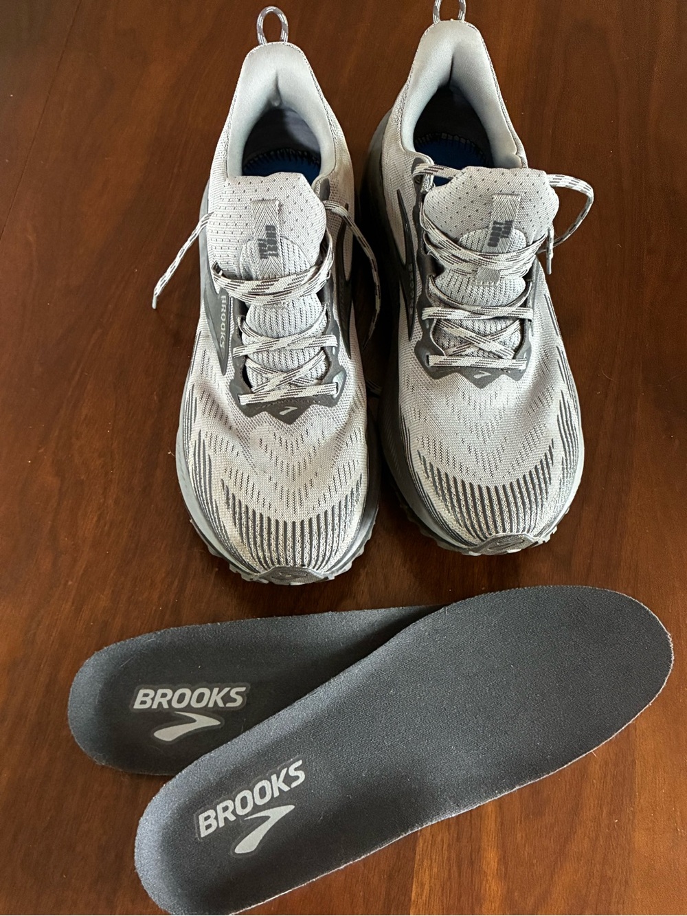 Brooks Ghost Trail men’s 11 wide new